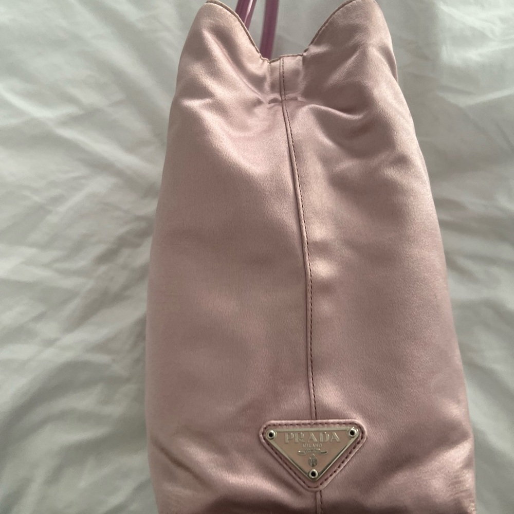 Prada silk handbag with acrylic handles (vintage) - Picture 4 of 15